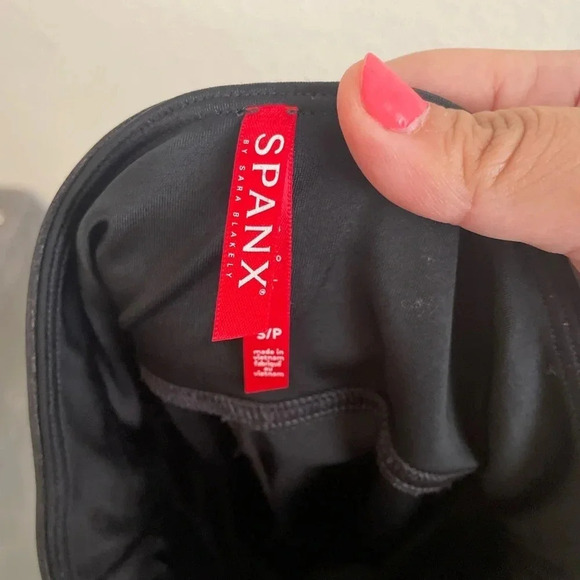 SPANX black Faux Leather minimalist Leggings size Small - Picture 3 of 4